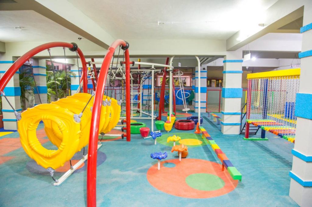 The Play fort_8